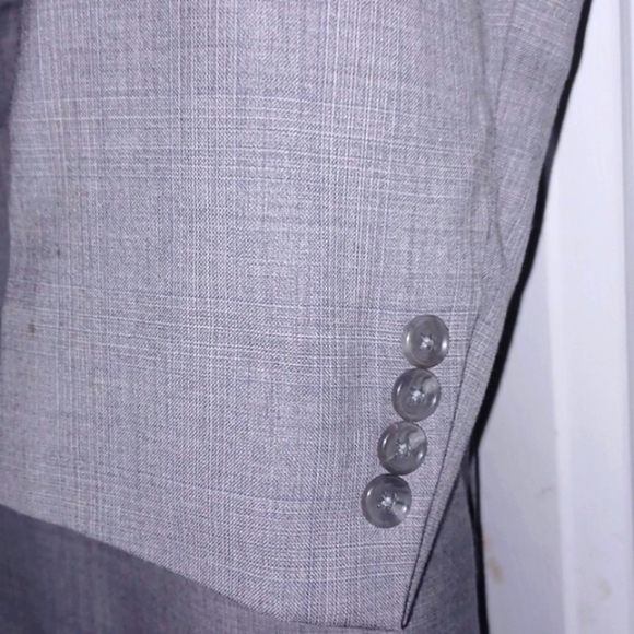 Solid Gray Luxe Mens Suit, 44L, 40W / 30L - Picture 8 of 12